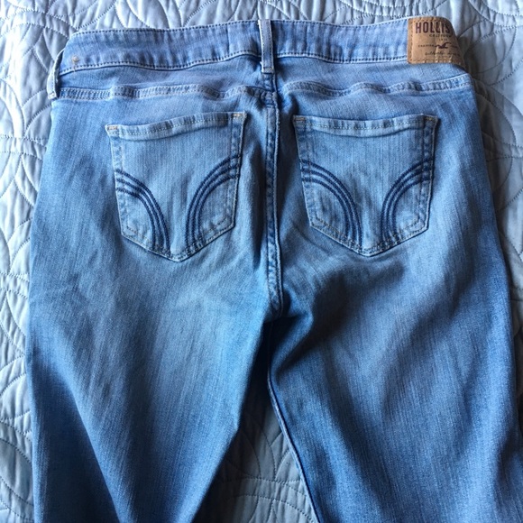 Hollister boot cut jeans - Picture 3 of 4
